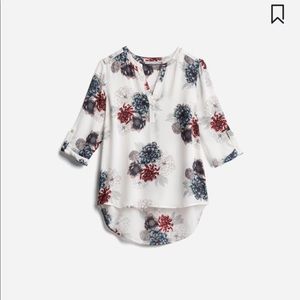 Daniel Rainn- Koda Split Neck Blouse